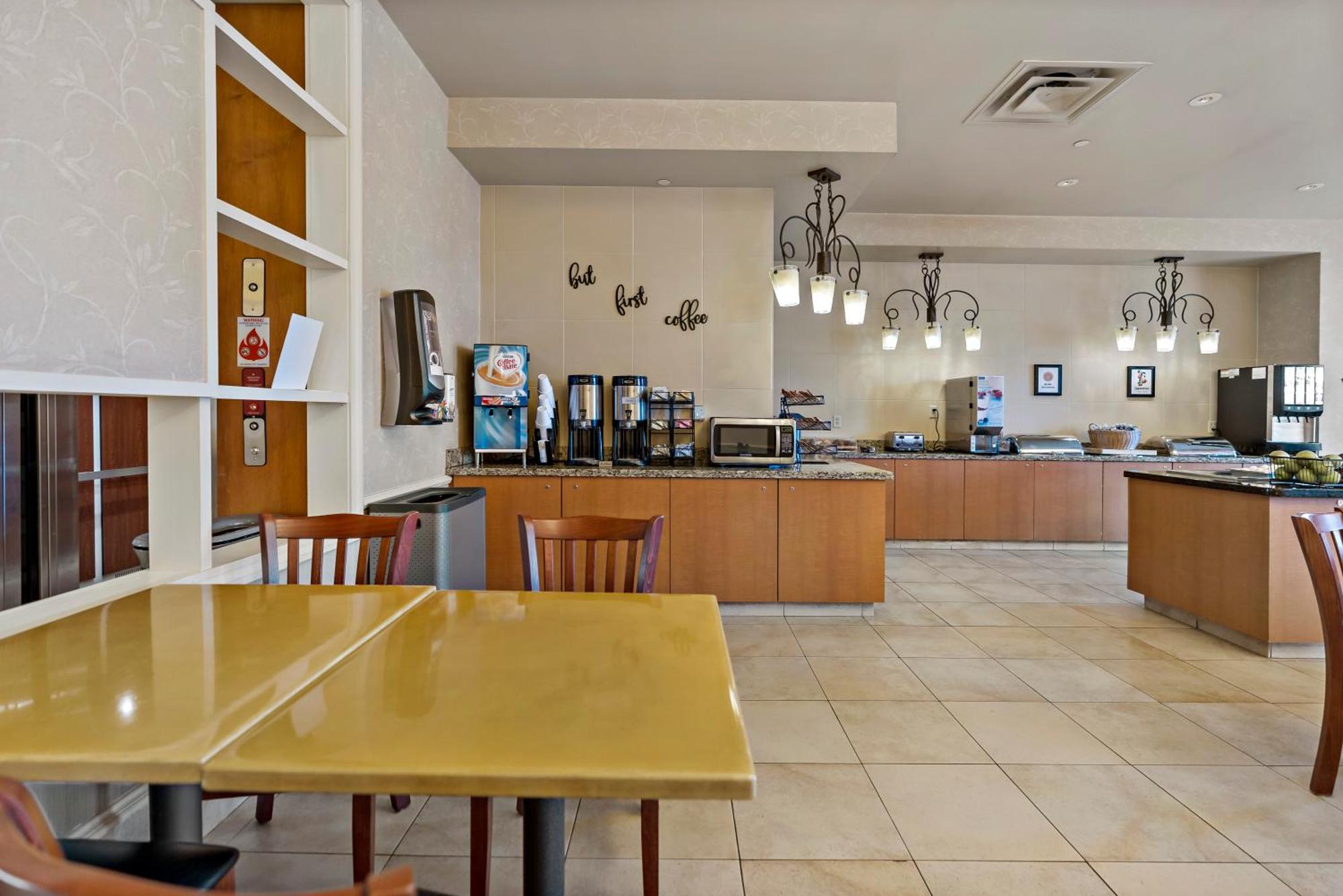 The Inn At Charles Town / Hollywood Casino מראה חיצוני תמונה