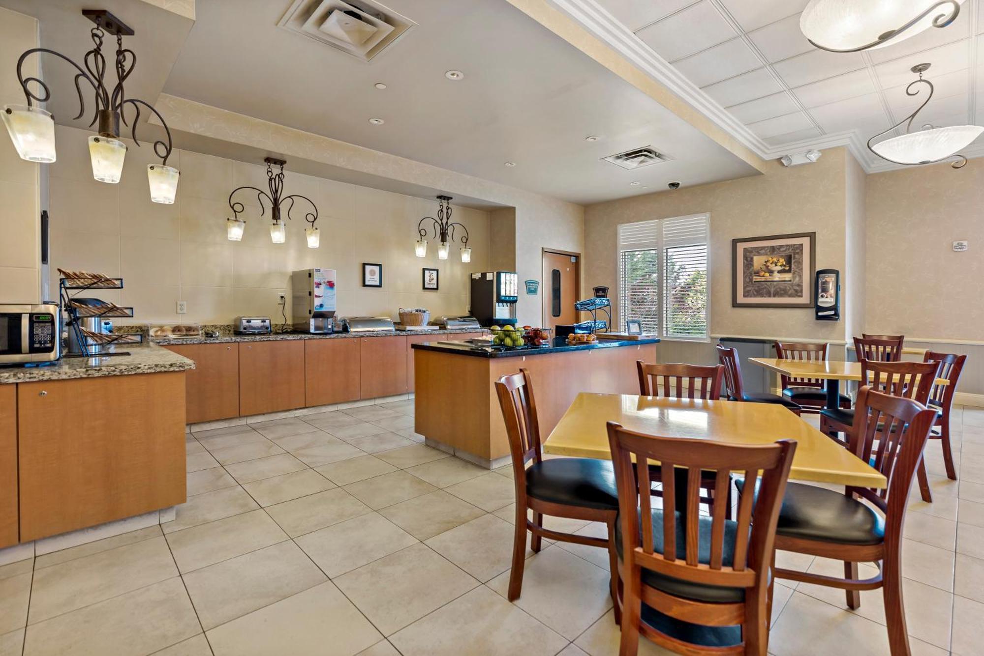 The Inn At Charles Town / Hollywood Casino מראה חיצוני תמונה